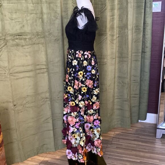 Mac Duggal Black and Multicolor Floral appliqué Midi Dress, US2 - Picture 12 of 16